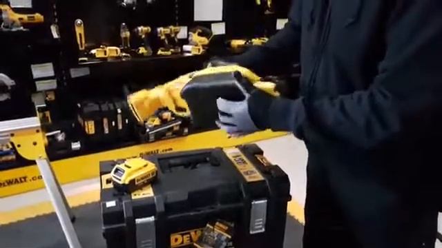 DEWALT  DCV 517N ΕΠΑΝΑΦΟΡΤΙΖΟΜΕΝΗ ΣΚΟΥΠΑ
