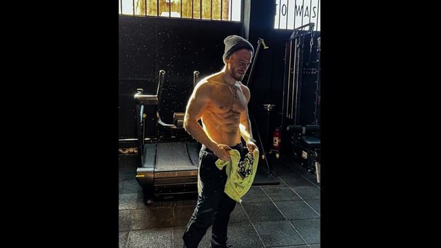 Hande Erçel: "Kerem felt ready to get married, but I was...!" смотреть онлайн