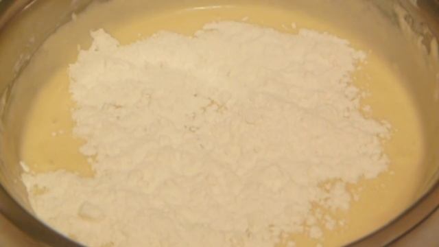 Заливной пирог с квашеной капустой и мясным фаршем смотреть онлайн