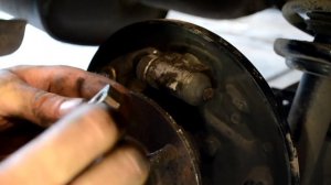 Замена тормозного цилиндра на Nissan Almera N16