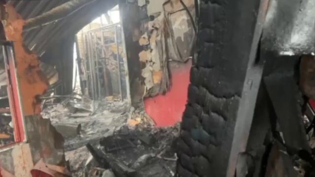 Полигон, Кострома, то что осталось после пожара, вид изнутри. 5 ноября 2022 г смотреть онлайн