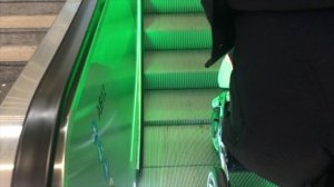 Подъём на эскалаторе с сидячей коляской