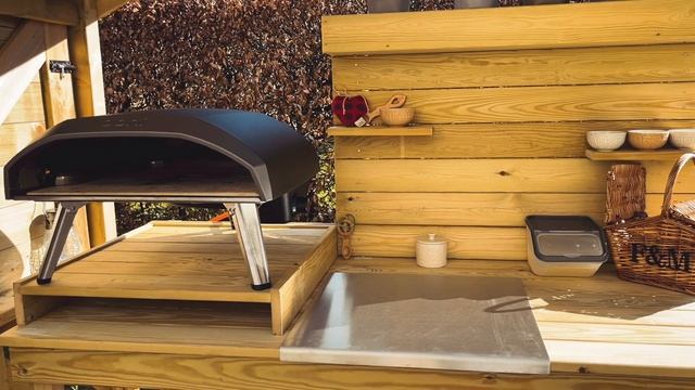 My Outdoor Wooden Pizza Kitchen! ? смотреть онлайн