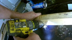 Закрепить лист гипсокартона на кирпичную стену без профилей