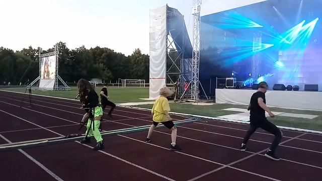 Подарок от Нюши смотреть онлайн