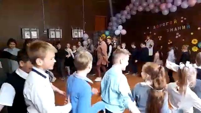 Танец игра Самолёты.Баскаковский сельский филиал. смотреть онлайн