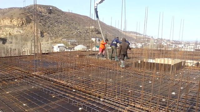 Автобетононасос JUNJIN 52 метра. Заливка плиты перекрытия смотреть онлайн