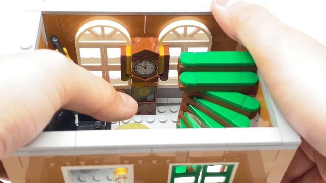 LEGO Bookshop Modular Building review! 2020 set 10270! смотреть онлайн