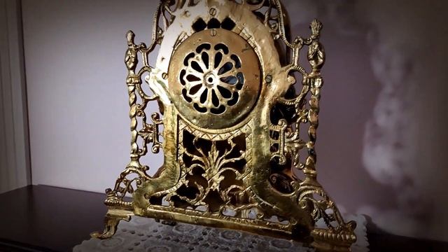 Антикварные каминные часы, бронза, Испания, конец XIX века смотреть онлайн