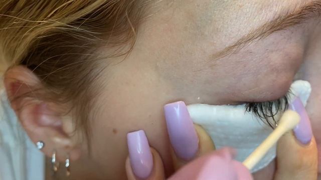 HOW TO SAFELY REMOVE EYELASH EXTENSIONS at home tutorial to take off lash extensions yourself смотреть онлайн