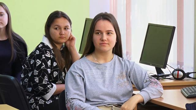 Местные поэты и художники помогут студентам педагогического колледжа настроиться на творческую волн смотреть онлайн