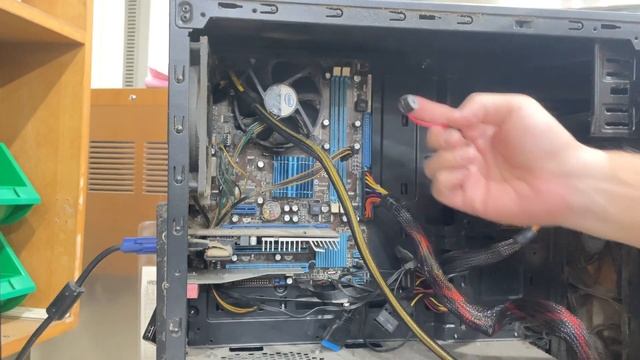 ASUS精簡主機板連個PC喇叭功能都不給我,有沒有需要這麼節省?電腦啟動有電源反映,但是無顯示畫面 смотреть онлайн