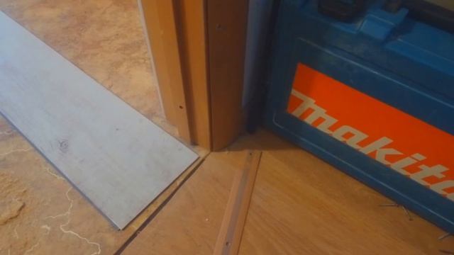 Как подпилить дверную коробку. смотреть онлайн