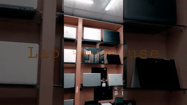Laptop shop #short #youtubeshort #ytshort смотреть онлайн