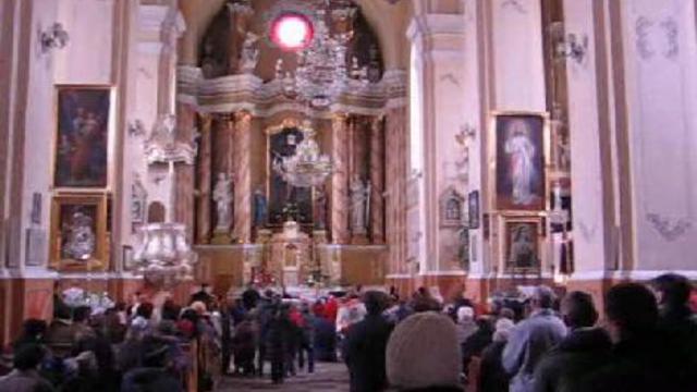 Служба в костеле Крестовоздвиженский г. Лида смотреть онлайн