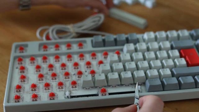 Обзор Клавиатуры Xtrfy K4 RGB Retro смотреть онлайн