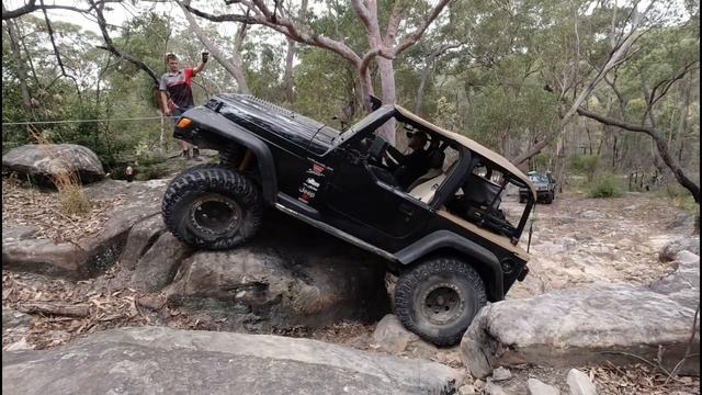 4x4 Challenge Jeep vs Toyota Who Is The Off Road King смотреть онлайн