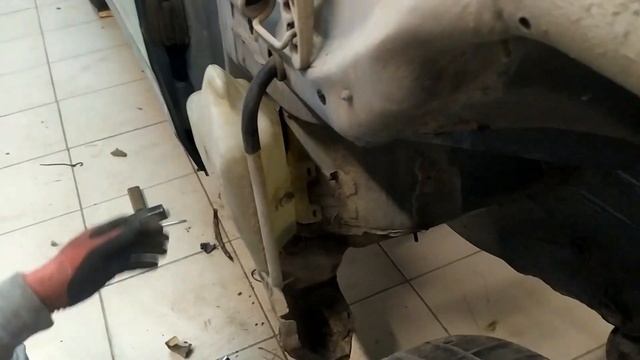 #Mercedes-Benz# W124  Coupe Restoration # 2  Снимаем Коробку, Мотор ,Проводку