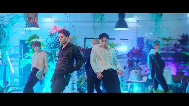 [MV] TEEN TOP(틴탑) _ Run Away (Performance Ver.) смотреть онлайн