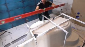Сборка и установка ассиметричной акриловой ванны Глоу