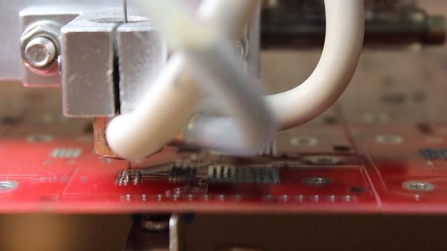 Первое испытание скоростного автоматического дозатора паяльной пасты смотреть онлайн