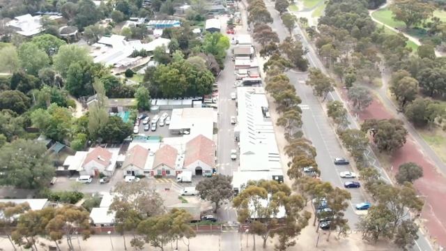 Aerial view - Melbourne Zoo - City of Melbourne Skyline - Victoria Australia смотреть онлайн