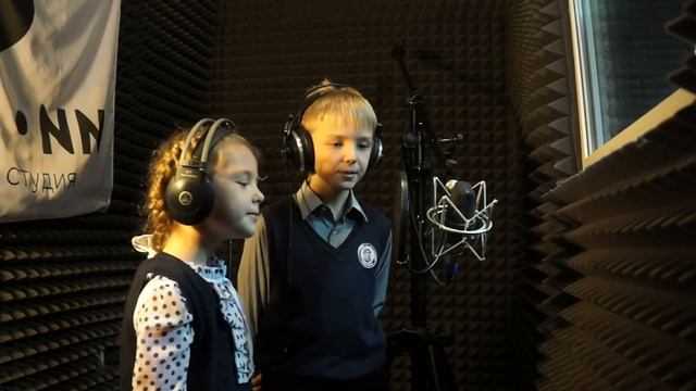 С Днем Рождения любимая Леночка смотреть онлайн