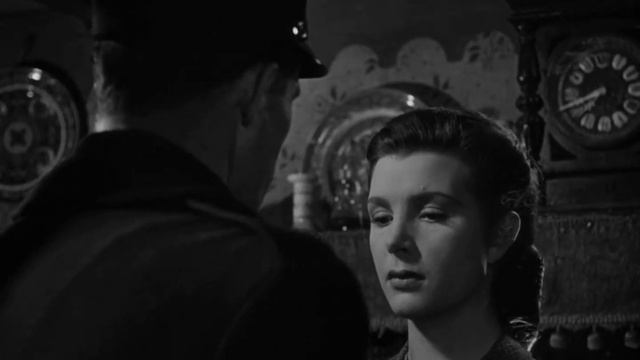 Odd Man Out 1947 James Mason, Robert Newton, Cyril Cusack, William Hartnell смотреть онлайн