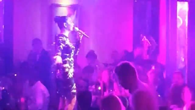 Ebru Gundes Concert, Live Music