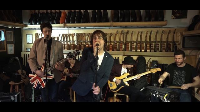 MILKMANN's - молодежно, по-настоящему современно. Английский поп-бит, то что отдает ранними битлами смотреть онлайн