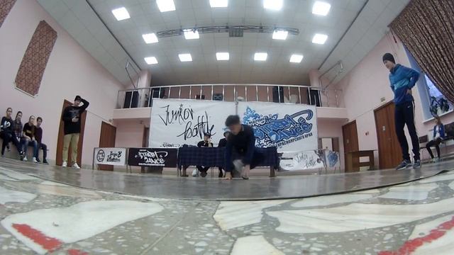 Олег \ Брейк-данс \ Break dance (Детский дом) смотреть онлайн