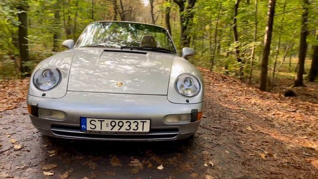 Porsche 911 Carrera Cabrio (993) смотреть онлайн