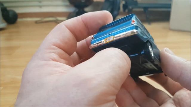 Diecast Chevrolet Veraneio S Luxe 1971,Scale 1;43 смотреть онлайн
