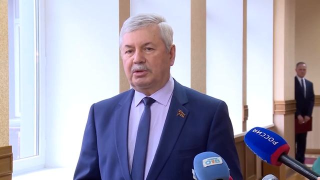 В Законодательном Собрании состоялась церемония вручения премии в сфере образования смотреть онлайн