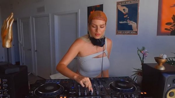 DjTabea - progressive melodic #DEEPHOUSE mix 2024 [VEVAL.RU]