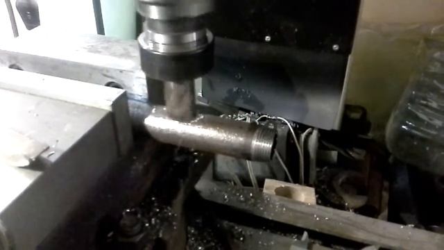 Сверление отверстий в ВГП трубах. смотреть онлайн