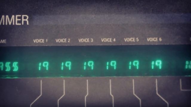 Oberheim Xpander | Living in the Matrix смотреть онлайн