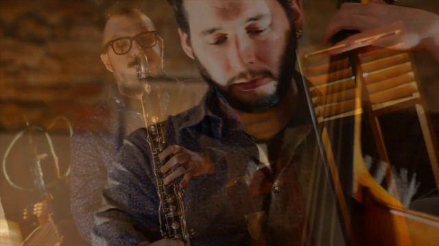 Tolga During - OttoMani Trio "ConstantiNapoli" on fretless guitar смотреть онлайн