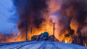 Поезда. Песня машиниста.День железнодорожника