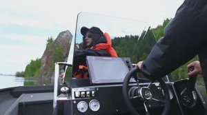 Алюминиевая лодка R5100B с центральной консолью