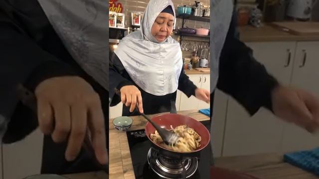 MINI QUICHE TUNA & MUSHROOM #jommasakngankakzaidah EP498 смотреть онлайн