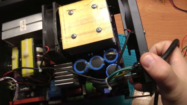 Как свой сварочник бесплатно починил. Инвертор не включается._0001 смотреть онлайн