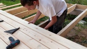 Деревянная терраса из строганой доски для дома по проекту А-фрейм своими руками