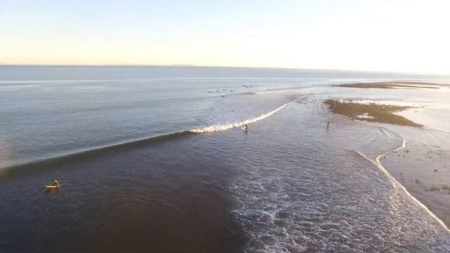 Пляж Малибу - съемка серфинга с дрона /Malibu From Above Golden Wave Surf School