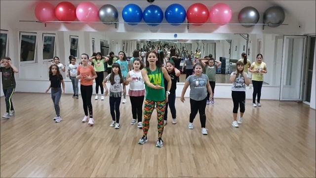 // INTERNACIONALES //? Bomba Estéreo ?// ZUMBA KIDS CHOREOGRAPHY // ZIN 72 // смотреть онлайн