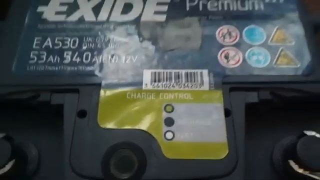 Заряжаю аккумулятор EXIDE Premium EA530