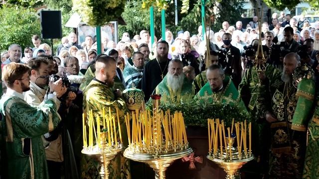 Память прмч. Афанасия Брестского жители города над Бугом встретили с Патриаршим Экзархом смотреть онлайн