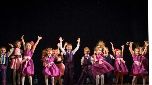 Шоу группа Карусель Луна смотреть онлайн