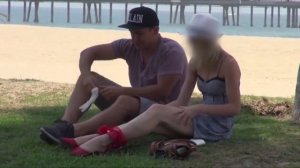 Сняла Трусы На Улице!!! Пранк