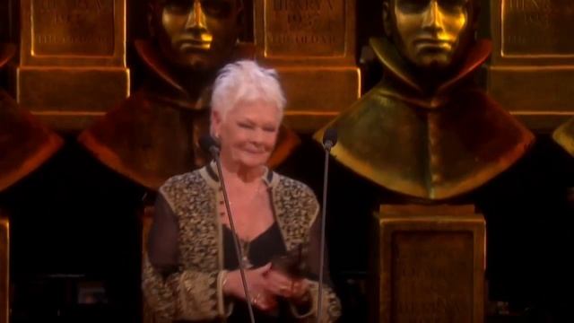 Марк Гэттис, Джуди Денч и команда спектакля "Палачи" получают премии Olivier Awards 2016! смотреть онлайн